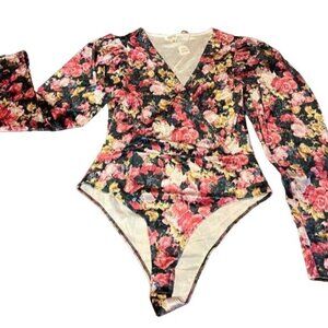 Her Bottari Womens Floral Long Sleeve V-Neck Bodysuit velvet snap closure